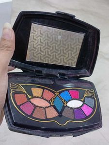 Eye Shadow Palette