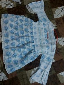 Cotton Blue Floral Design Top💙