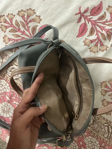 Baggit Stylish Grey Handbag