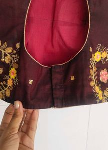 Elegant Embroidered Ethnic lehanga , blouse and du