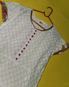 White Dress Full Length Gown/ Umbrella typ