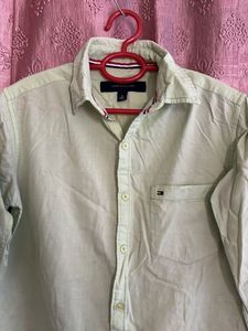 Tommy Hilfiger Men's Classic Fit Shirt