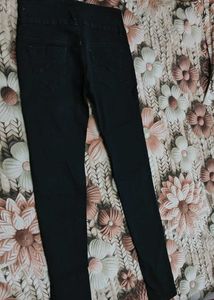 Black Distressed Skinny Jeans