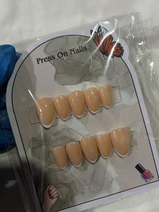 Press On Nails - Natural French Manicure