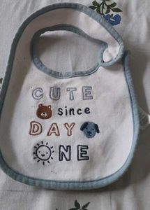 Set of 2 Baby Bodysuits and Bib &amp; 1 free Onesie