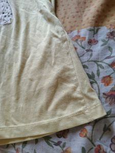 Pale Yellow “Besties” Graphic T-Shirt