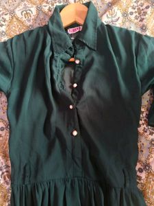 Elegant Dark Green Button-Down Midi Dress
