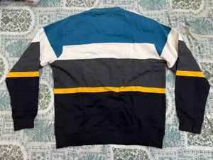 2 Sweatshirts
