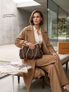 LV 12A QUALITY BEAUTIFUL &amp; CLASSY SLING BAG*