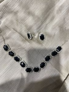 Elegant Black Gemstone Necklace & Earrings Set