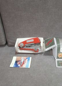Unused Mini sewing Machine