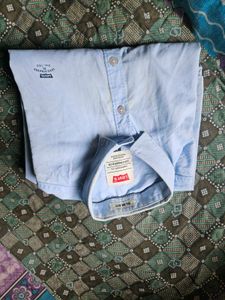 Classic Blue Levi's Button-Down Shirt