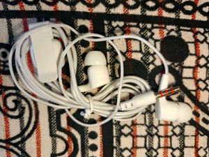 Earphone ubon Only 1