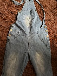 Women Denim Dungaree Capri (knee length)