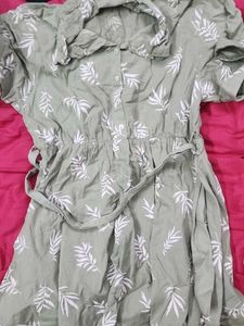 leafy green top which can be casual for both malls