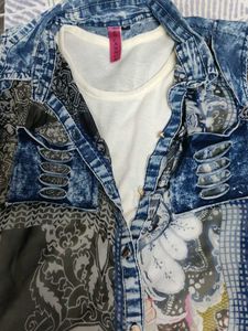 Unique Patchwork Denim &amp; Print Sleeveless Top