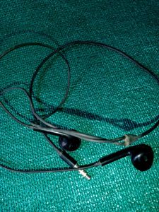 Wired Earbuds