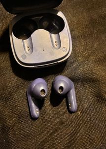 Blue Wireless Earbud Case