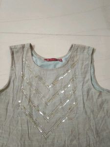 Raisin Embellished Kurta