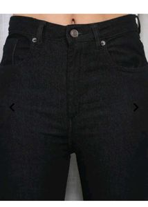 SHEIN NEW WITH TAG JEANS 🖤