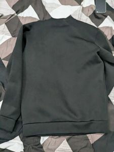 Black Graphic Sweatshirt