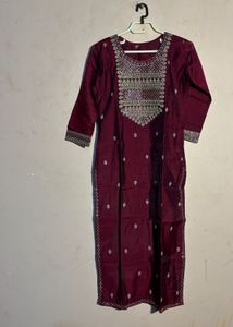 Elegant Maroon Kurta with Embroidery
