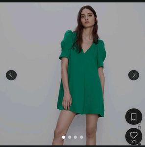 Zara Chic Green V-Neck Mini Dress