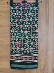 Elegant Green Saree with Red &amp; White Print