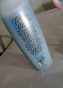 Naturali Anti-Frizz Shampoo + freebie