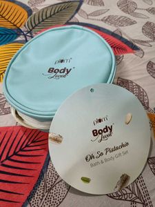 Plum Body Lovin' Pistachio Set