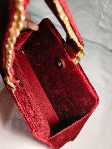 Charlotte tilbury bridal clutch