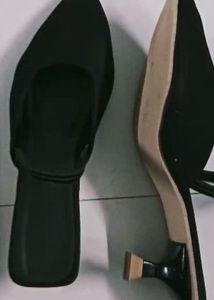 black mules