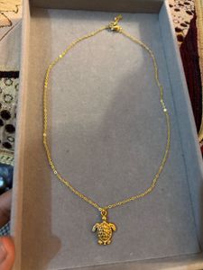 Anti tarnish Gold Turtle Pendant Necklace