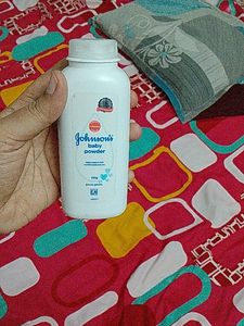 Johnson's Baby Powder