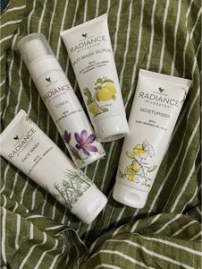 Forever Radiance Skincare Set