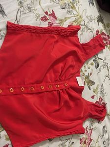 Chic Red Ruched Sleeveless Top