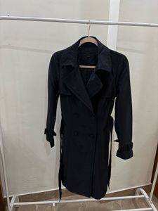CLASSIC BLACK DOUBLE BREASTED TRENCH COAT