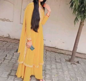 Yellow 💛&amp;Maroon♥️Anarkali Suit💛🎀