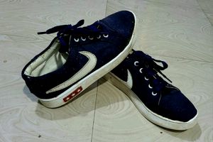 Abj Shoes 👟 Size 6.5