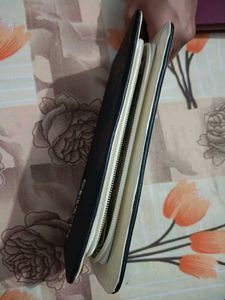 Stylish Black "Fashion" Wallet