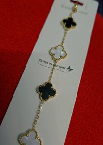 Sale_Elegant Clover Charm Bracelet