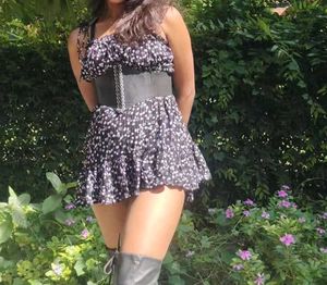 Floral Print Midi dress with free de