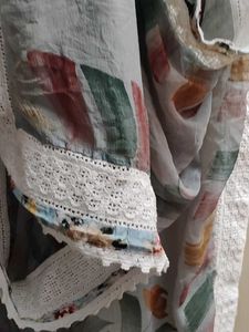 Elegant Floral Print Dupatta with Lace Trim