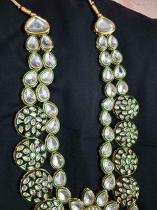 Elegant Kundan and Pearl Necklace Set