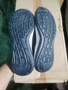 NEW NO USED CASUAL SHOES FOR MAN,