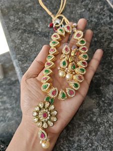 Exquisite Gold-Plated Earrings with Pearls