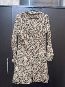 Floral Print V-Neck Mini Dress