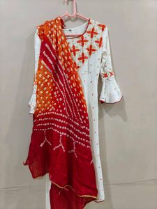Beautiful Anarkali Kurti With Bandhani Dupatta