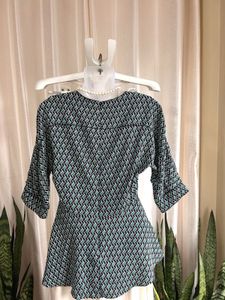 Korean geometric print Peplum Top