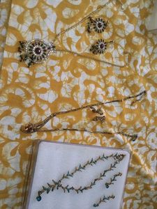 Exquisite Indian Jewelry Set